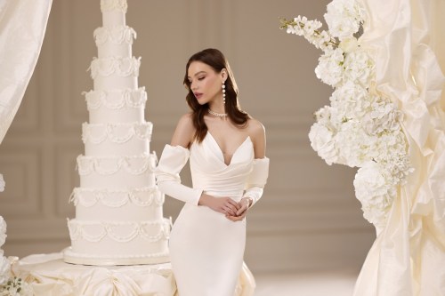 https://elisebride.ro/images/stories/virtuemart/product/Amelie-02.jpg