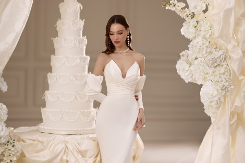 https://elisebride.ro/images/stories/virtuemart/product/Amelie-03.jpg