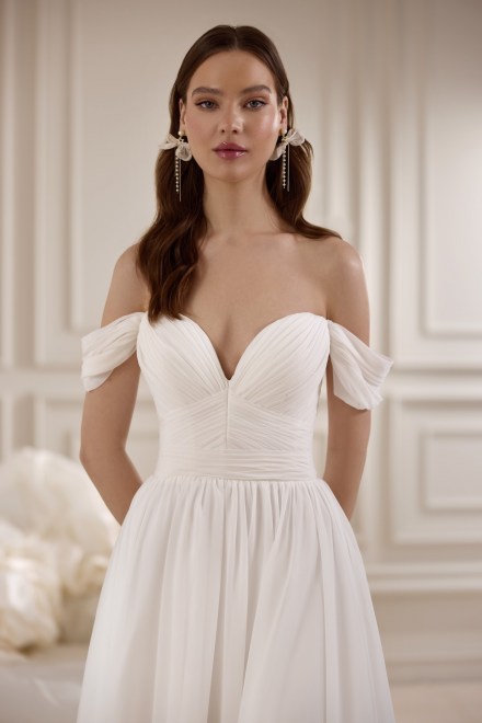 https://elisebride.ro/images/stories/virtuemart/product/Camelia1.jpg