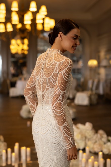 https://elisebride.ro/images/stories/virtuemart/product/Chantal3.jpg