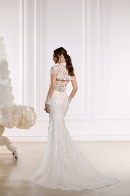 https://elisebride.ro/images/stories/virtuemart/product/Chiara2.jpg