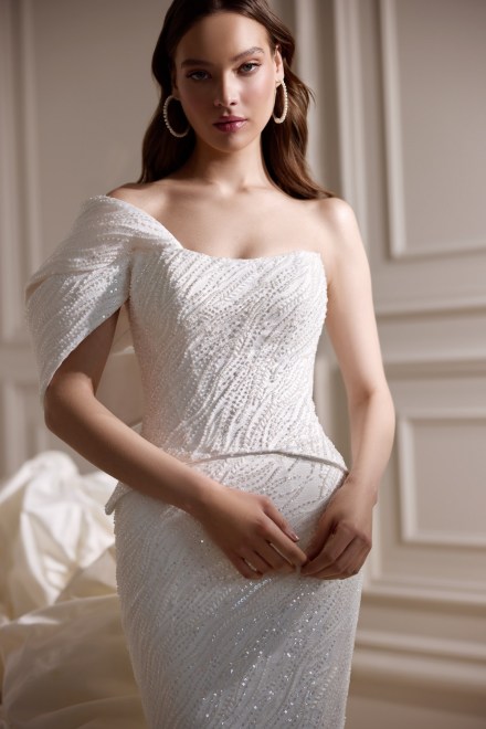 https://elisebride.ro/images/stories/virtuemart/product/Edena1.jpg