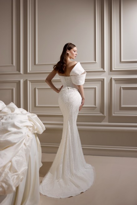 https://elisebride.ro/images/stories/virtuemart/product/Edena3.jpg