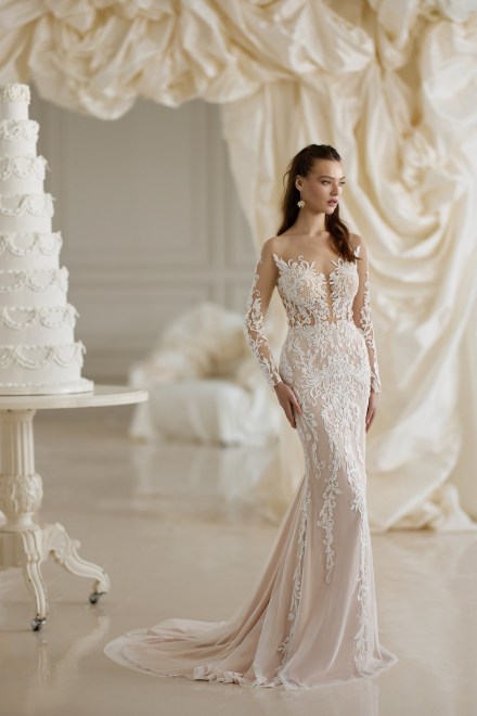 https://elisebride.ro/images/stories/virtuemart/product/Ella3.jpg