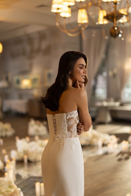 https://elisebride.ro/images/stories/virtuemart/product/Elora3.jpg