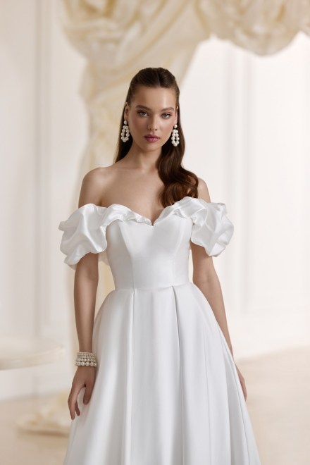https://elisebride.ro/images/stories/virtuemart/product/Greta1.jpg