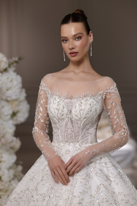 https://elisebride.ro/images/stories/virtuemart/product/Ines4.jpg
