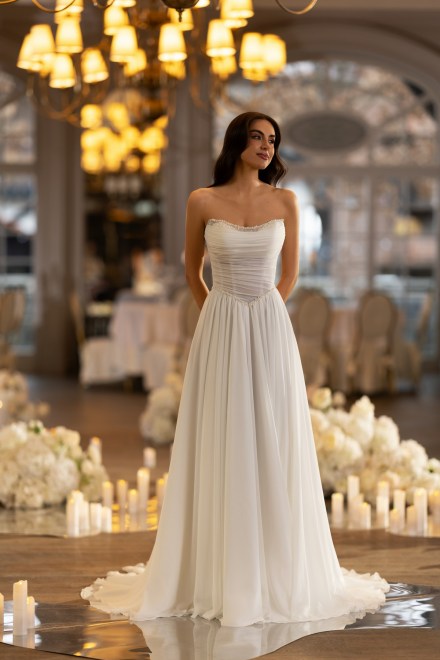 https://elisebride.ro/images/stories/virtuemart/product/Kallista2.jpg