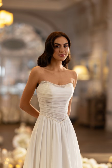 https://elisebride.ro/images/stories/virtuemart/product/Kallista3.jpg