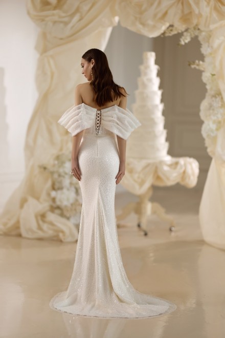 https://elisebride.ro/images/stories/virtuemart/product/Lara6.jpg