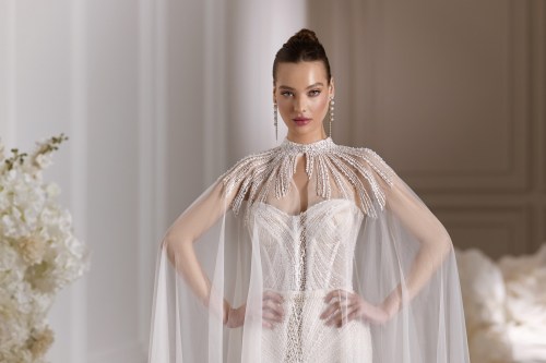 https://elisebride.ro/images/stories/virtuemart/product/Larisa2.jpg