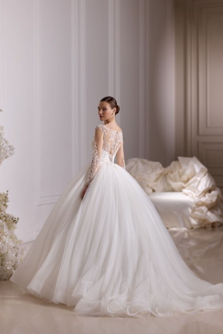 https://elisebride.ro/images/stories/virtuemart/product/Marta0492.jpg