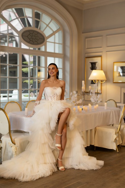 https://elisebride.ro/images/stories/virtuemart/product/Ode4.jpg