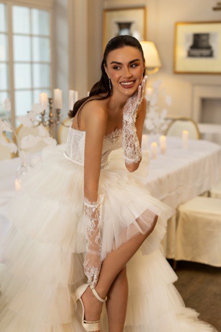 https://elisebride.ro/images/stories/virtuemart/product/Ode6.jpg
