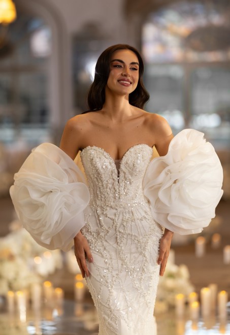 https://elisebride.ro/images/stories/virtuemart/product/Rhoda2.jpg