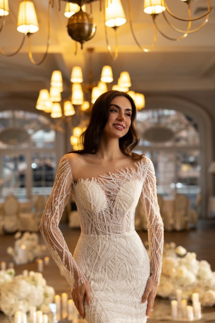 https://elisebride.ro/images/stories/virtuemart/product/Serafina4.jpg