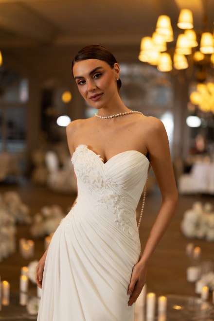 https://elisebride.ro/images/stories/virtuemart/product/Tianna2.jpg