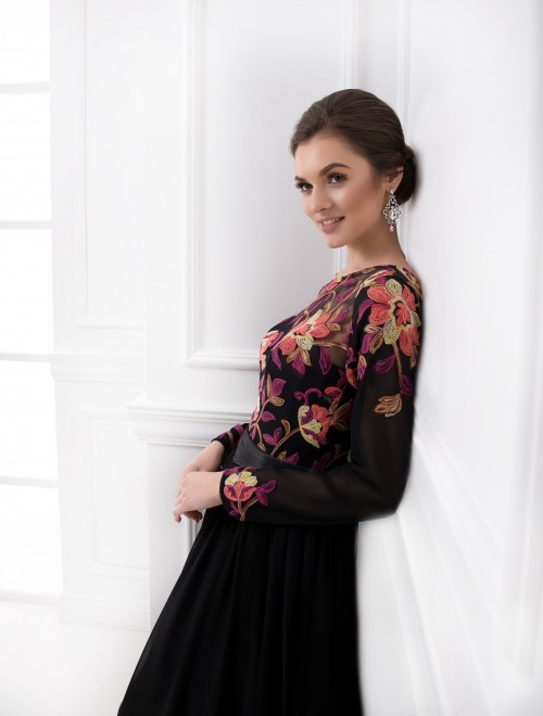 https://elisebride.ro/images/stories/virtuemart/product/VWD_AL_05_b.jpg