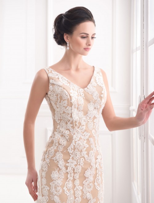 https://elisebride.ro/images/stories/virtuemart/product/VWD_AL_27_b.jpg