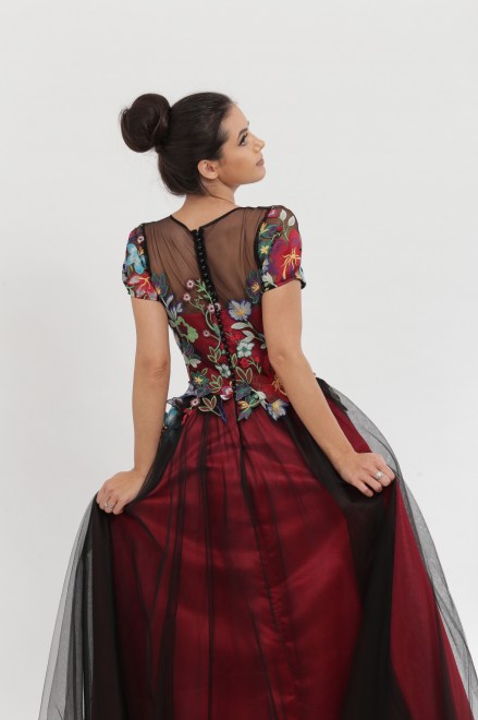 https://elisebride.ro/images/stories/virtuemart/product/VWD_DV_06_b.jpg