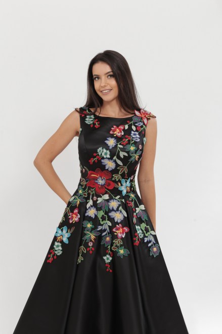 https://elisebride.ro/images/stories/virtuemart/product/VWD_DV_10_b.jpg