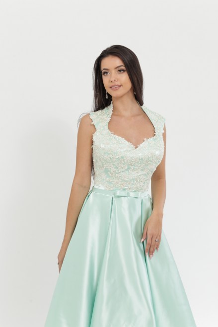 https://elisebride.ro/images/stories/virtuemart/product/VWD_DV_22_b.jpg