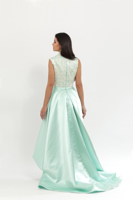 https://elisebride.ro/images/stories/virtuemart/product/VWD_DV_22_c.jpg