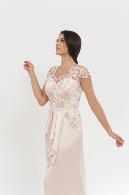 https://elisebride.ro/images/stories/virtuemart/product/VWD_DV_23_b.jpg
