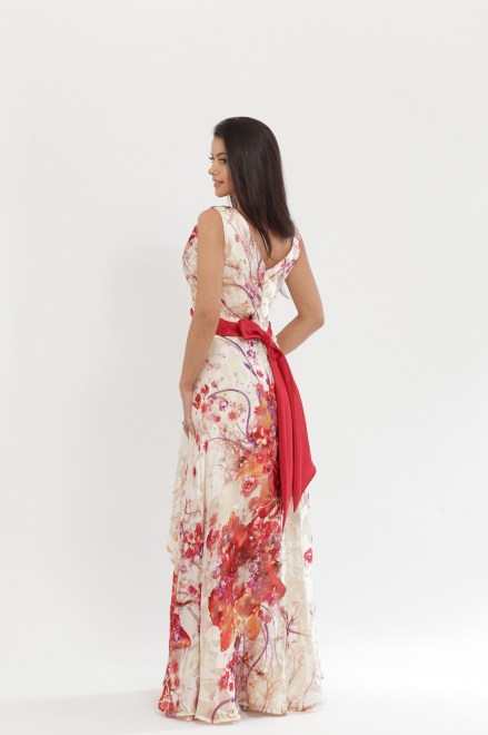 https://elisebride.ro/images/stories/virtuemart/product/VWD_DV_26_c.jpg