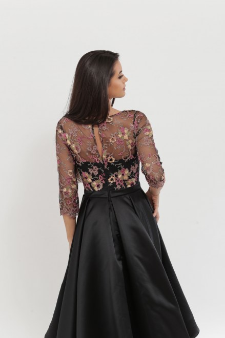https://elisebride.ro/images/stories/virtuemart/product/VWD_DV_33_b.jpg
