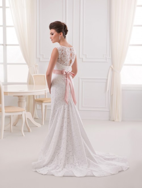 https://elisebride.ro/images/stories/virtuemart/product/VWD_EZ_01_c.jpg