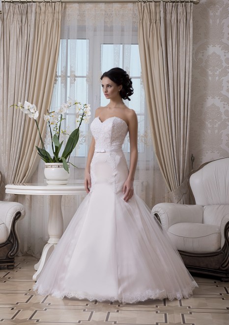 https://elisebride.ro/images/stories/virtuemart/product/VWD_EZ_08_b.jpg