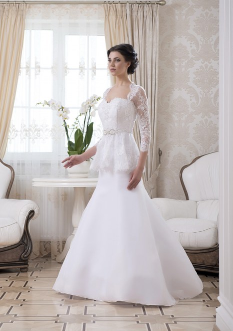 https://elisebride.ro/images/stories/virtuemart/product/VWD_EZ_13_b.jpg