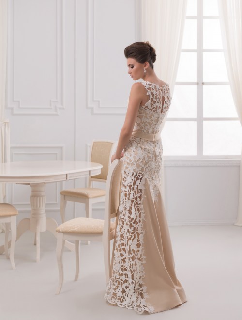 https://elisebride.ro/images/stories/virtuemart/product/VWD_EZ_13_c83.jpg