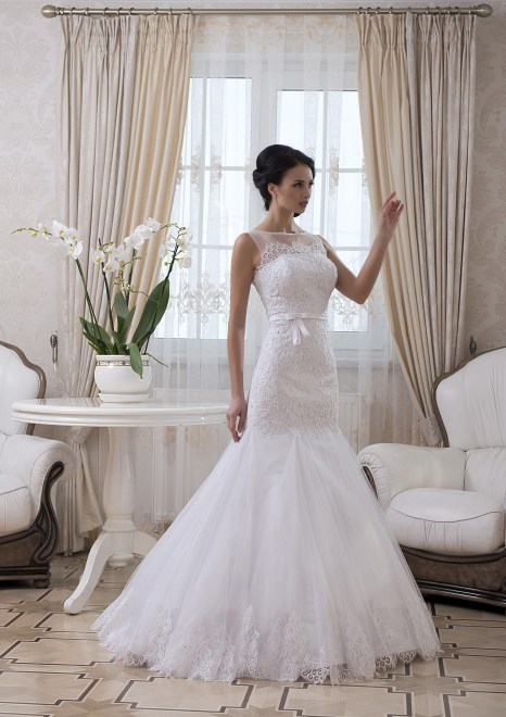https://elisebride.ro/images/stories/virtuemart/product/VWD_EZ_17_b.jpg