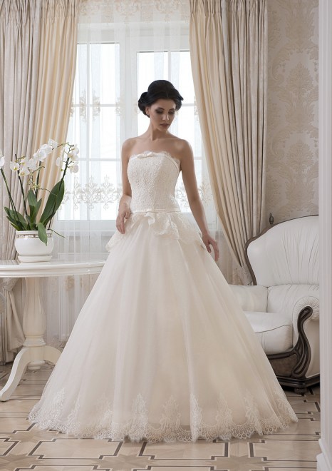 https://elisebride.ro/images/stories/virtuemart/product/VWD_EZ_23_b.jpg