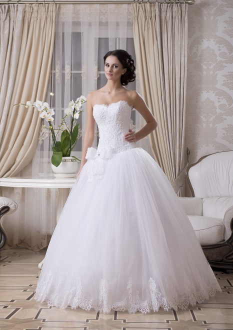 https://elisebride.ro/images/stories/virtuemart/product/VWD_EZ_24_b.jpg
