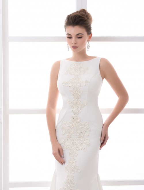 https://elisebride.ro/images/stories/virtuemart/product/VWD_FN_01_b18.jpg
