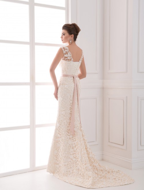 https://elisebride.ro/images/stories/virtuemart/product/VWD_FN_06_c43.jpg