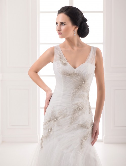 https://elisebride.ro/images/stories/virtuemart/product/VWD_FN_11_b.jpg