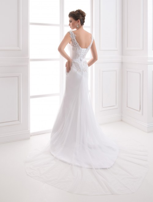 https://elisebride.ro/images/stories/virtuemart/product/VWD_FN_22_c33.jpg