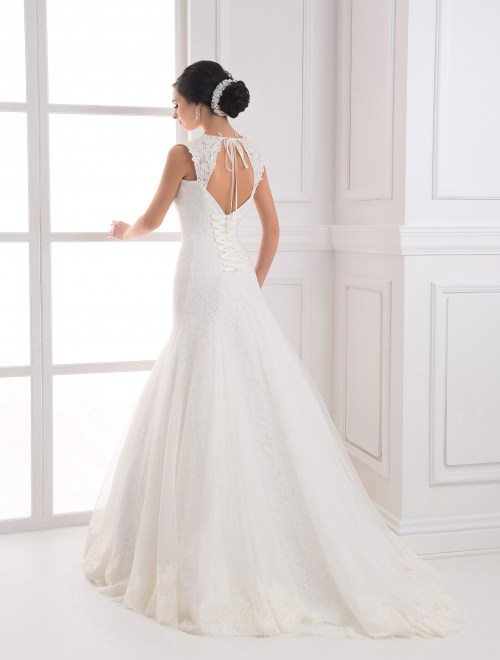 https://elisebride.ro/images/stories/virtuemart/product/VWD_FN_23_c.jpg