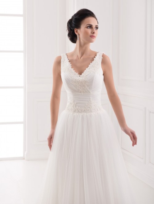 https://elisebride.ro/images/stories/virtuemart/product/VWD_FN_25_b.jpg