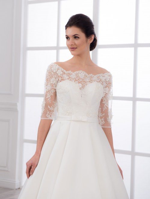 https://elisebride.ro/images/stories/virtuemart/product/VWD_IM_03_b28.jpg
