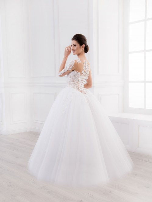 https://elisebride.ro/images/stories/virtuemart/product/VWD_IM_05_c27.jpg