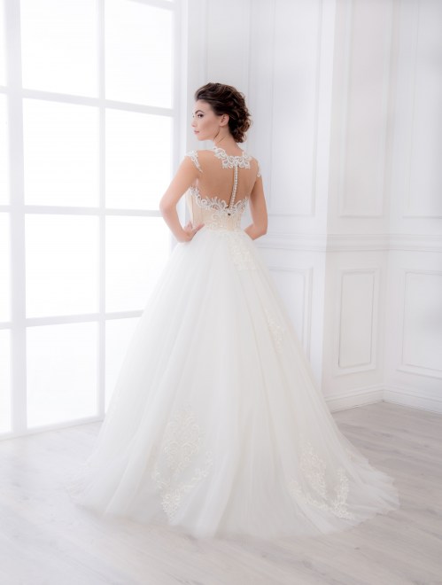 https://elisebride.ro/images/stories/virtuemart/product/VWD_IM_11_c50.jpg