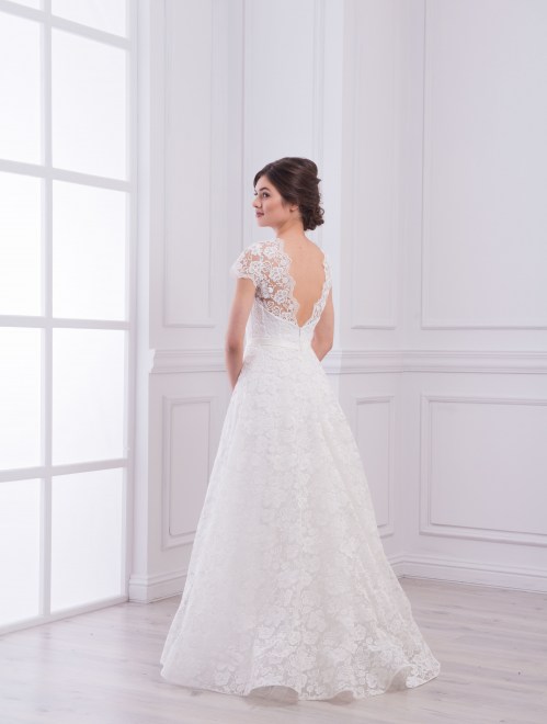 https://elisebride.ro/images/stories/virtuemart/product/VWD_IM_23_c29.jpg