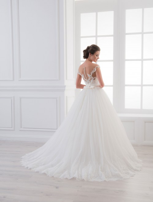 https://elisebride.ro/images/stories/virtuemart/product/VWD_IM_26_c26.jpg