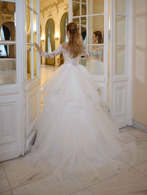 https://elisebride.ro/images/stories/virtuemart/product/VWD_IN_04_c67.jpg