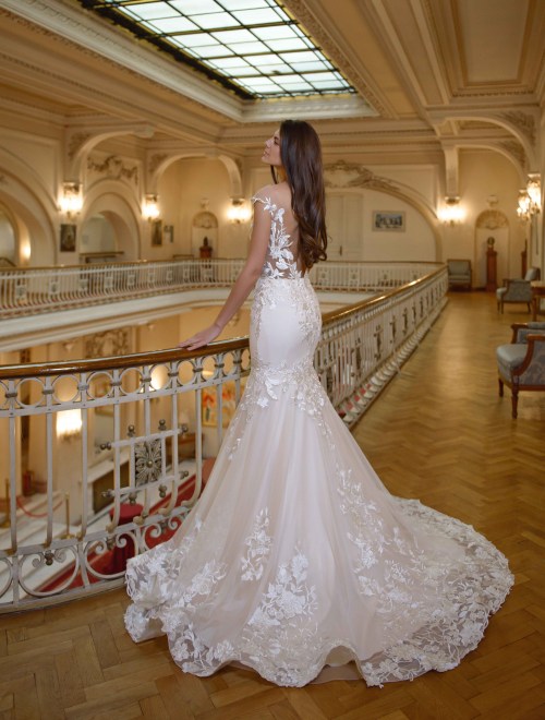 https://elisebride.ro/images/stories/virtuemart/product/VWD_IN_15_c.jpg